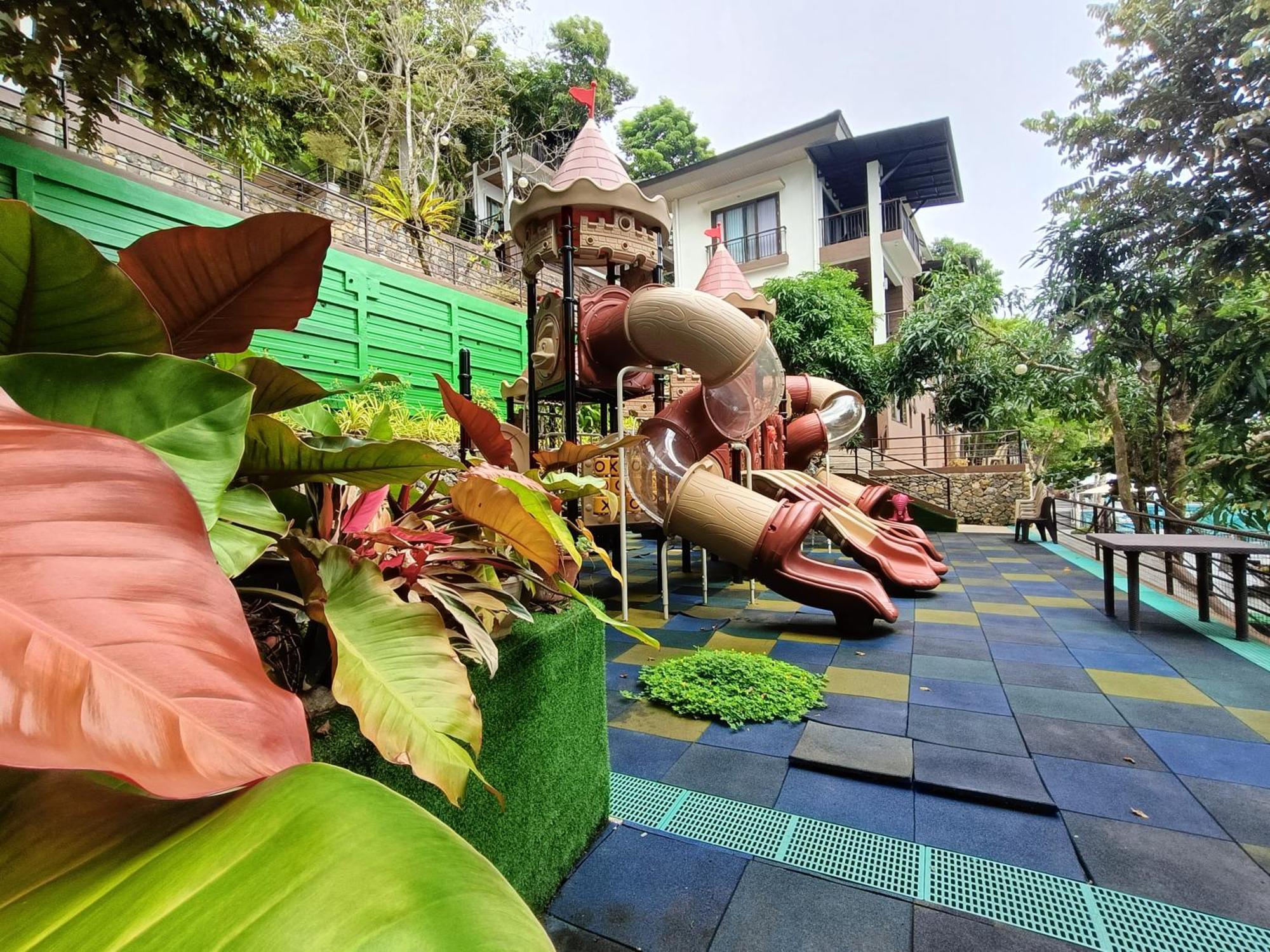 Mist Mountain Resort Powered By Cocotel Cebú Exterior foto