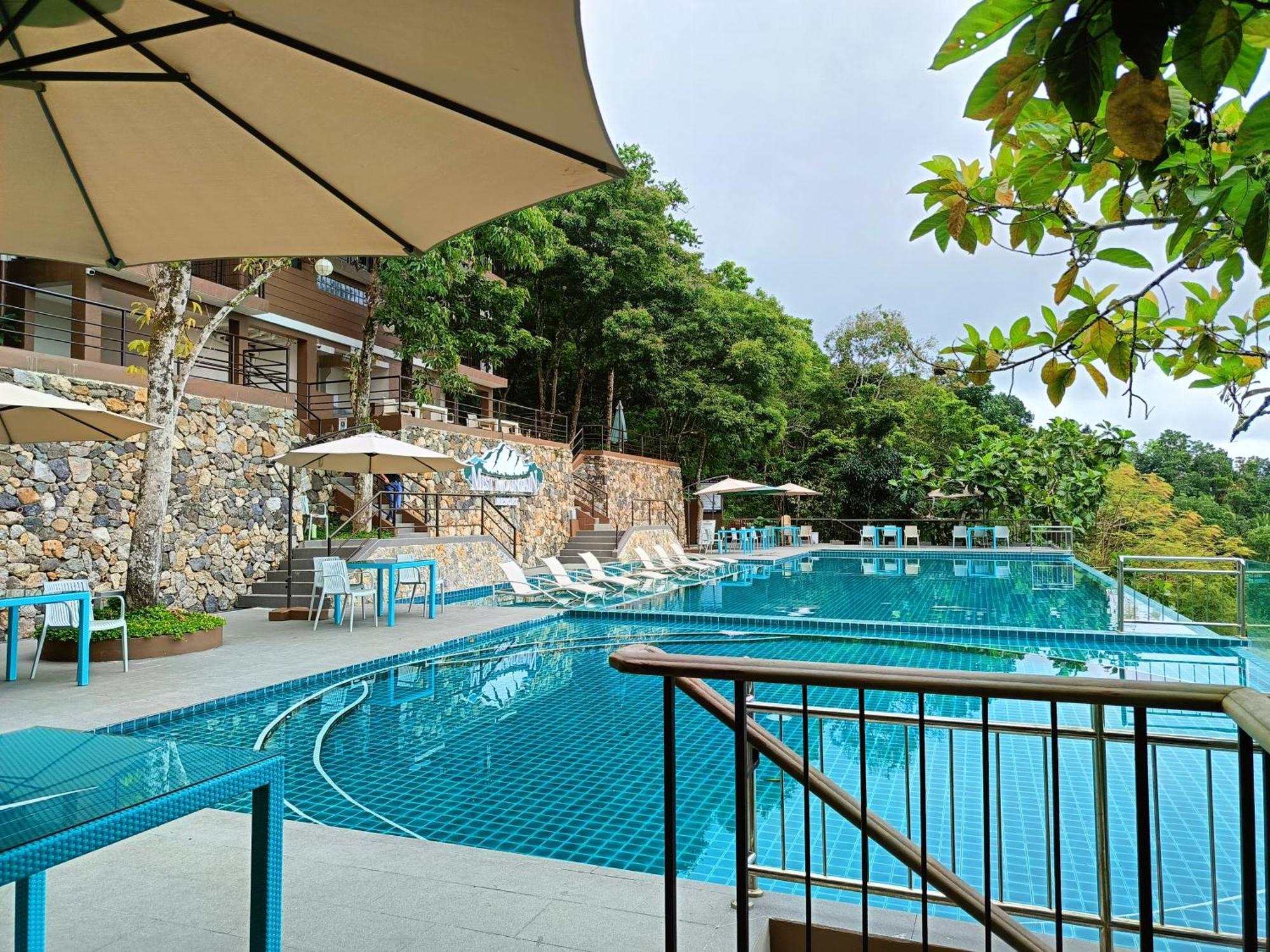 Mist Mountain Resort Powered By Cocotel Cebú Exterior foto